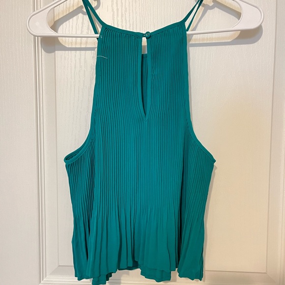 Forever 21 Emerald spaghetti strap blouse. Size M - Picture 3 of 3